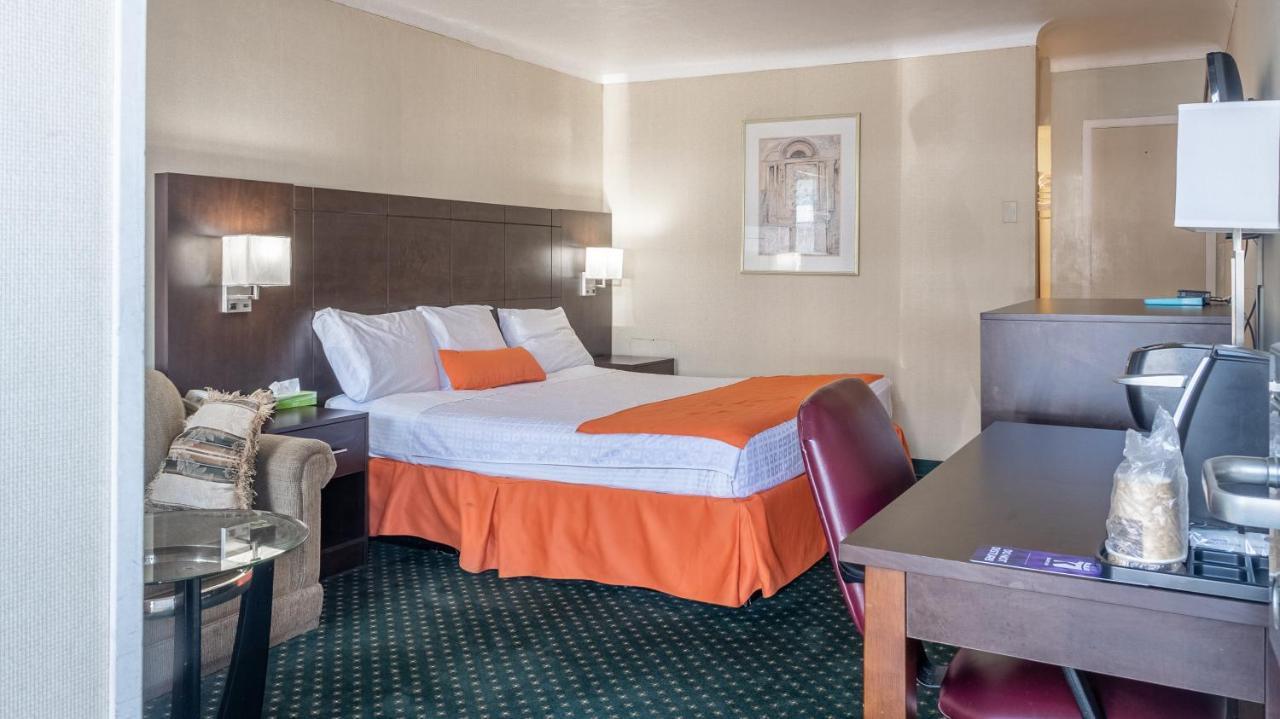 Knights Inn North Bay Εξωτερικό φωτογραφία
